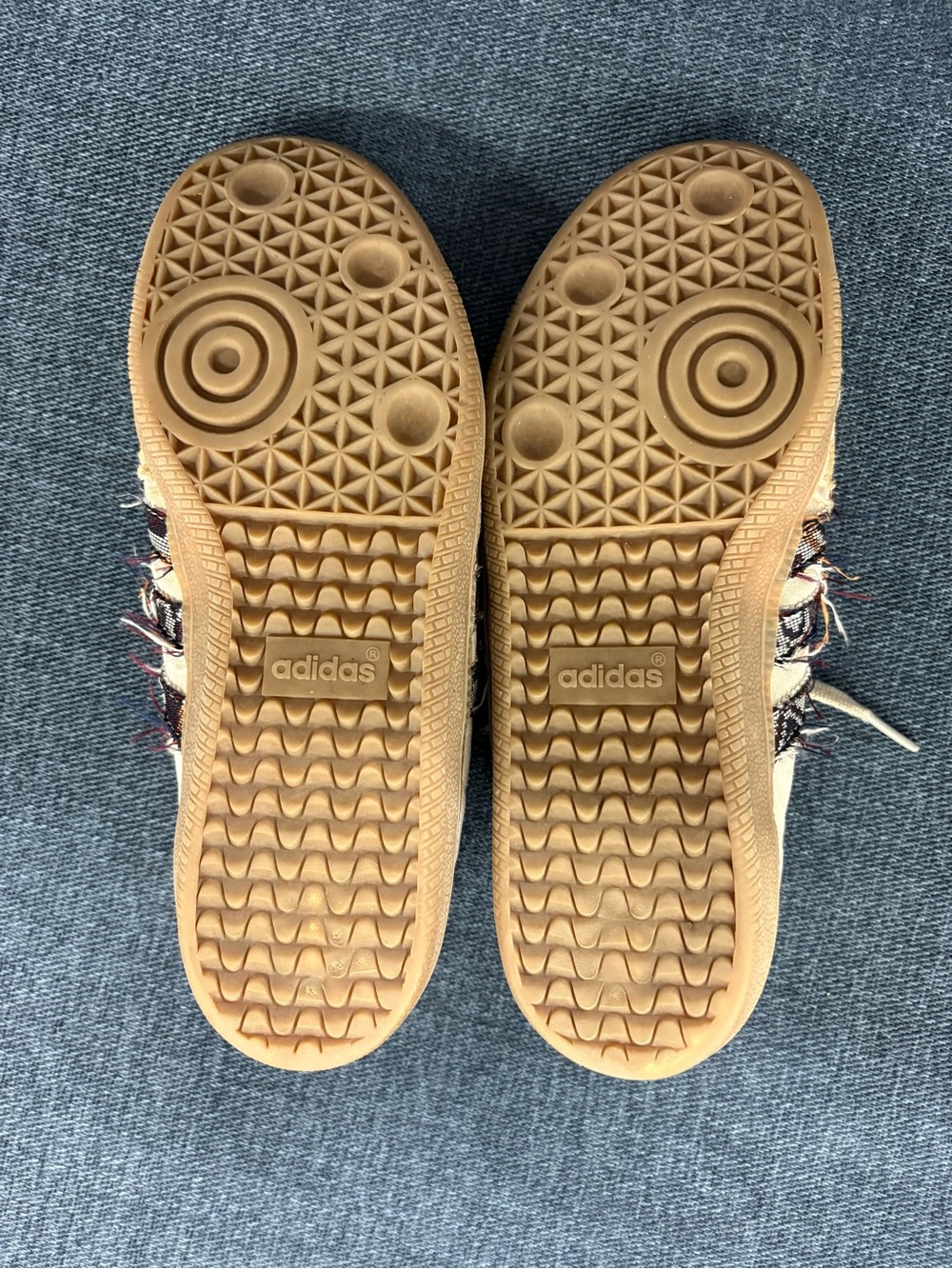 adidas END. x adidas Samba "Past" Consortium Cup sneakers - Picture 5 of 16
